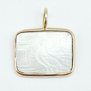Vintage 14K Solid Yellow Gold Carved MOP Chinese Game Counter Chip Pendant
